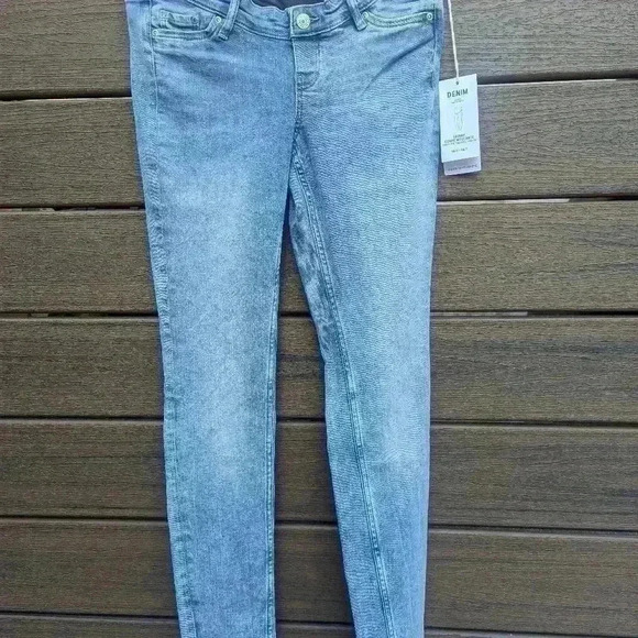 H&M Mama Maternity Skinny Jeans with Panel Size Small NWT - Picture 5 of 6